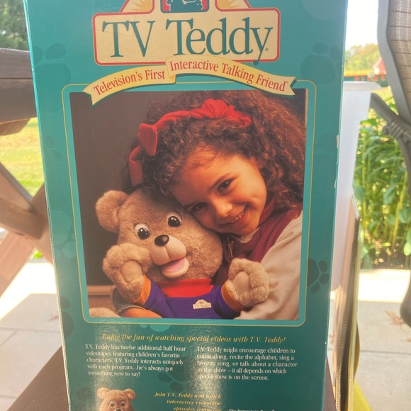 Vintage TV Teddy Interactive Bear | VCR/VHS included | 1993 - Picture 5 of 5